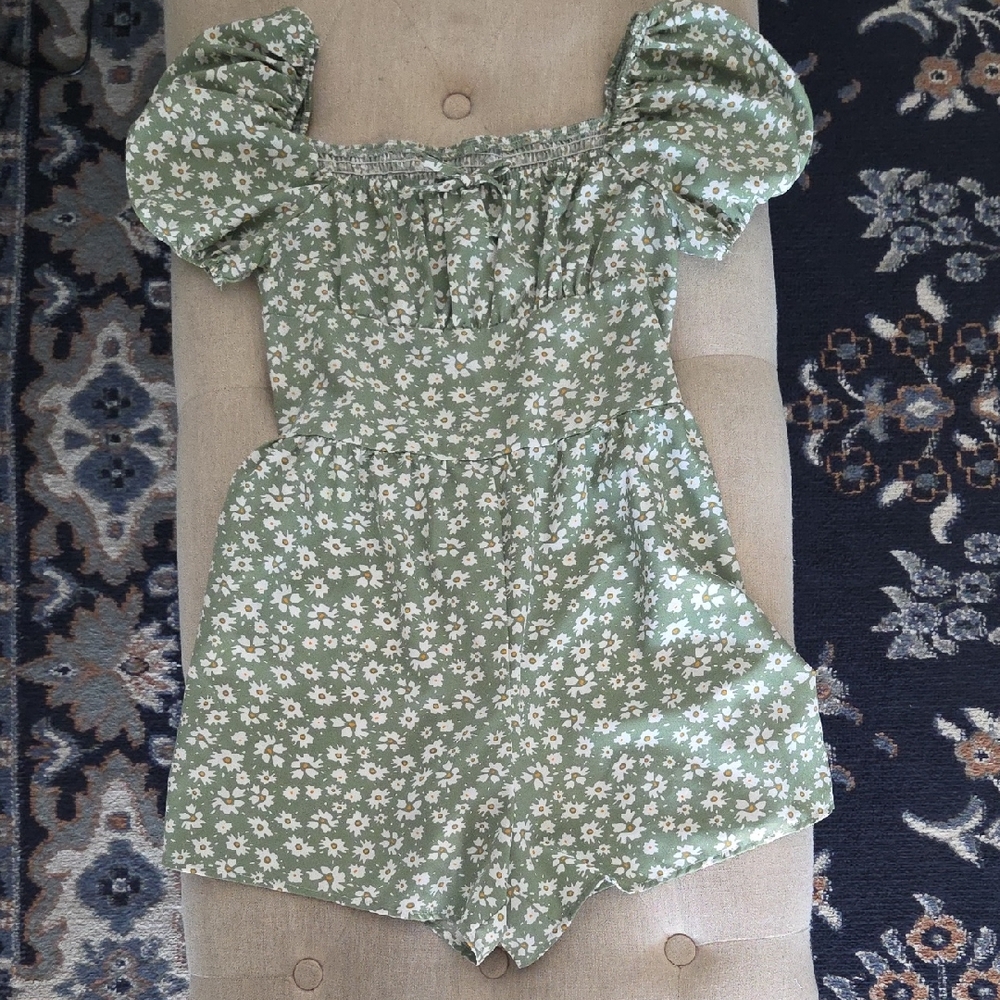 SO Girls Sage Green Daisy Puff-Sleeve Romper Girls 14/16